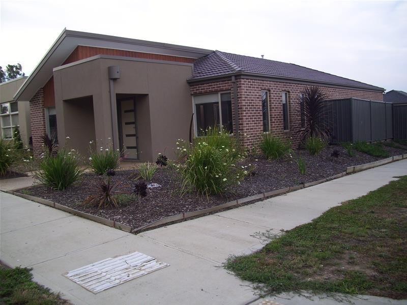 70 Alisma Boulevard, Cranbourne North VIC 3977