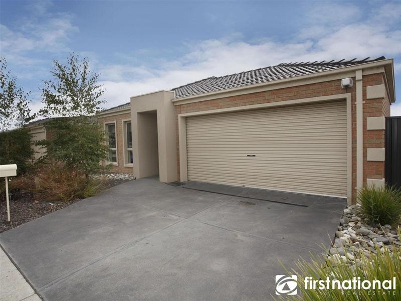 53 Syme Road, Pakenham VIC 3810