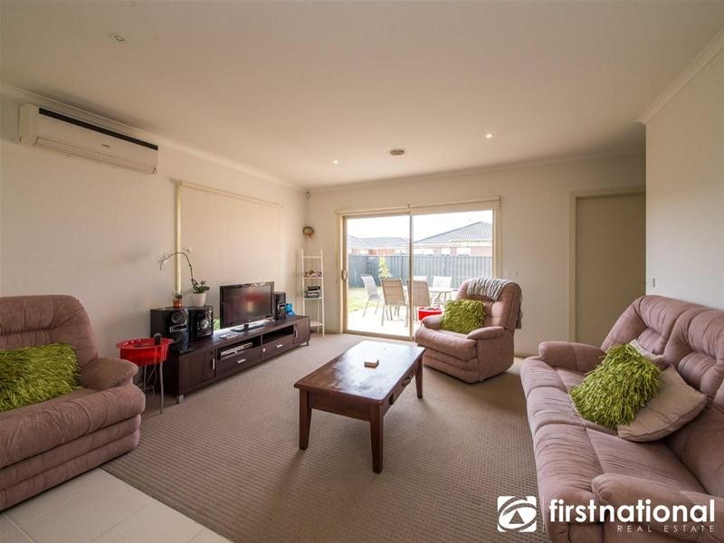 53 Syme Road, Pakenham VIC 3810