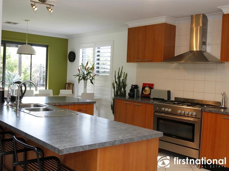 21 Barwon Drive, Pakenham VIC 3810