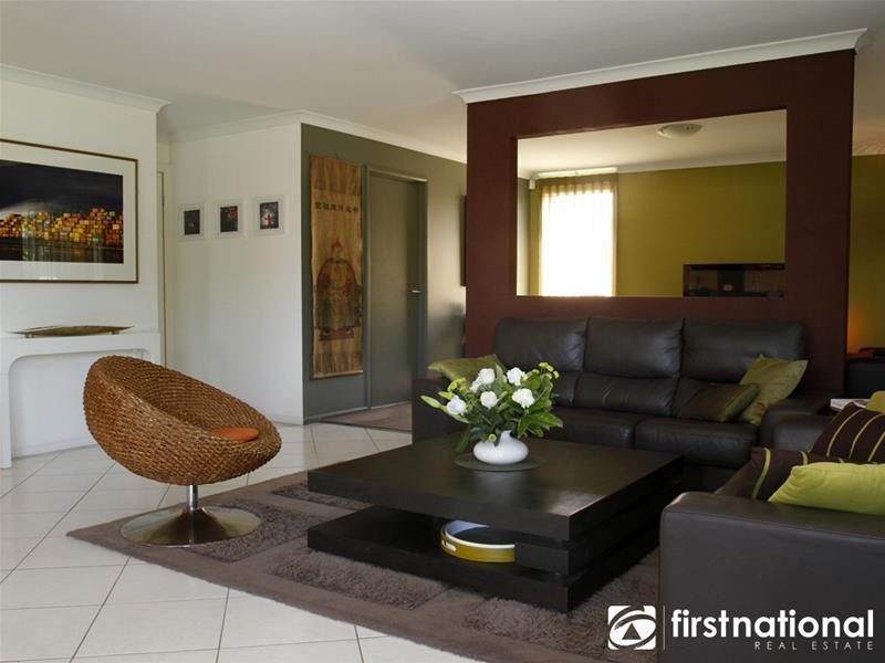 21 Barwon Drive, Pakenham VIC 3810