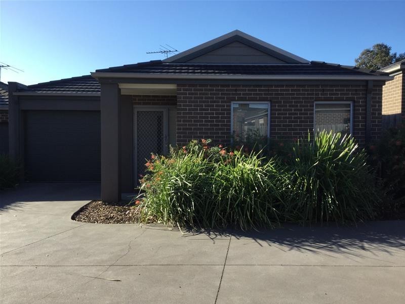 3/30 Golf Links Road, Berwick VIC 3806