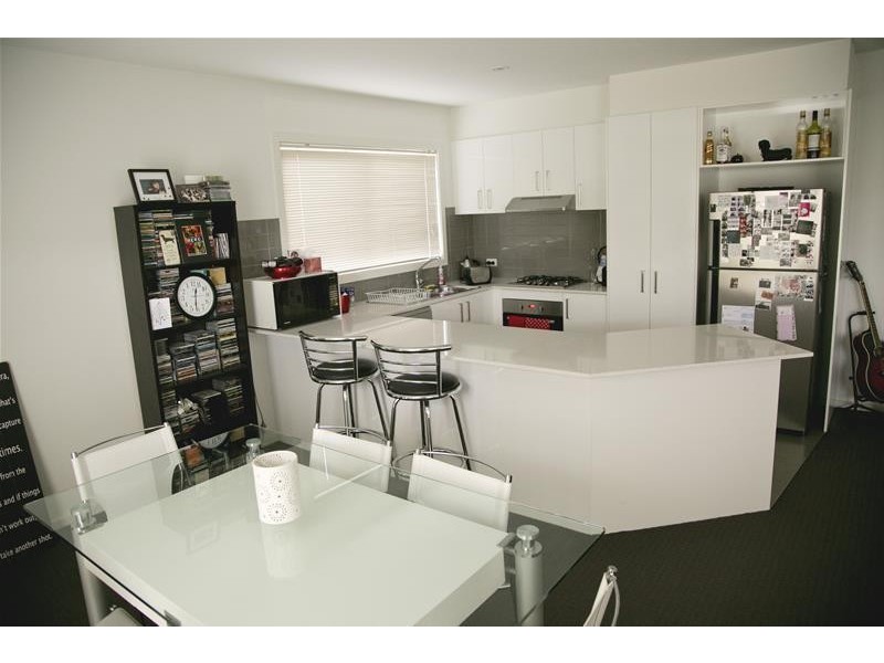 3/30 Golf Links Road, Berwick VIC 3806