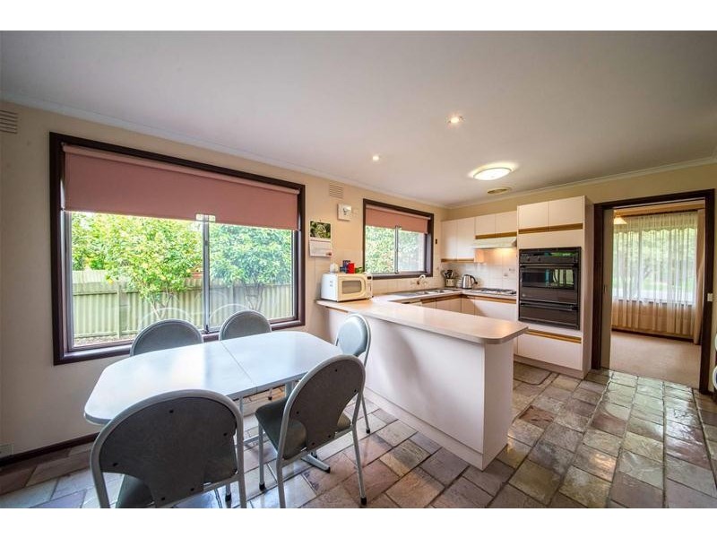 18 Penrith Court, Berwick VIC 3806