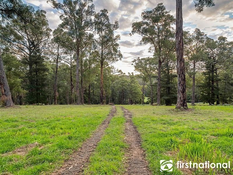 10-12 Clematis Park Road, Clematis VIC 3782