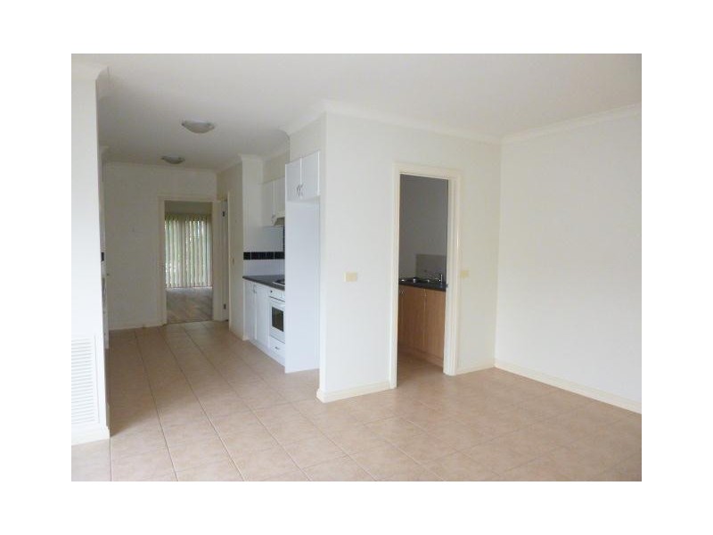 2 Fieldhouse Lane, Berwick VIC 3806