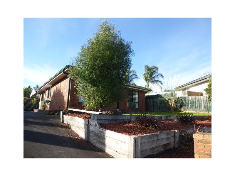 8 Kilfera Court, Narre Warren VIC 3805