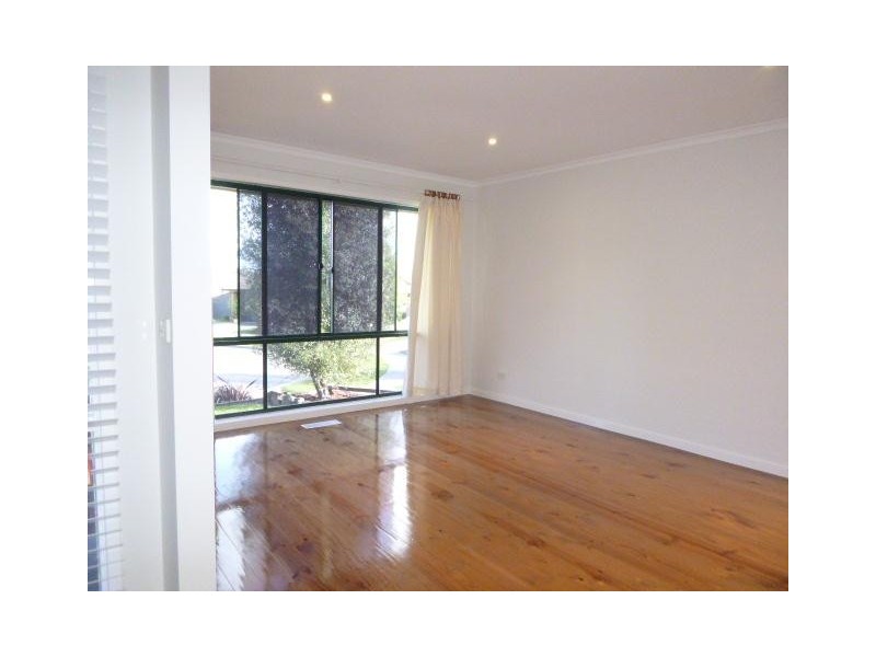 8 Kilfera Court, Narre Warren VIC 3805