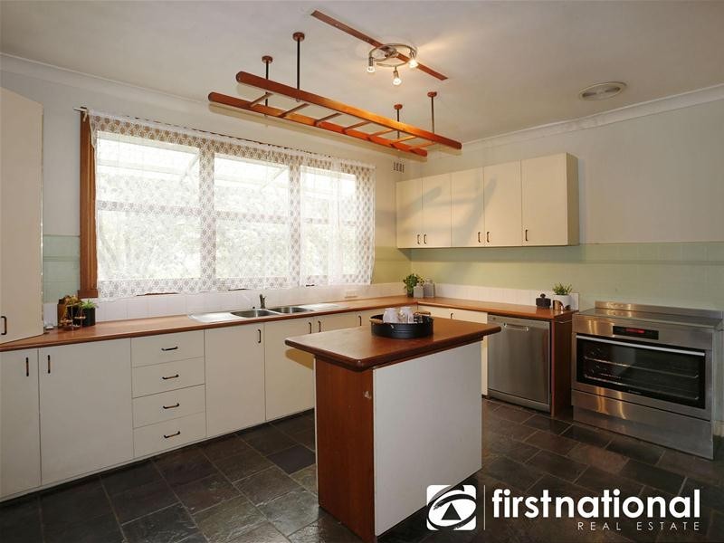 51 Koolbirra  Road, Maryknoll VIC 3812