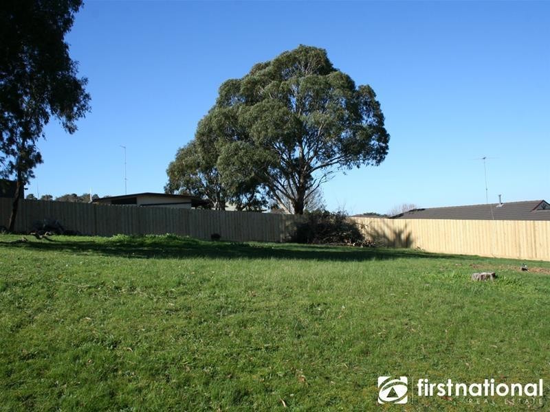 26 Campbell Street, Garfield VIC 3814