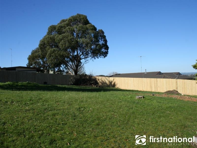 26 Campbell Street, Garfield VIC 3814