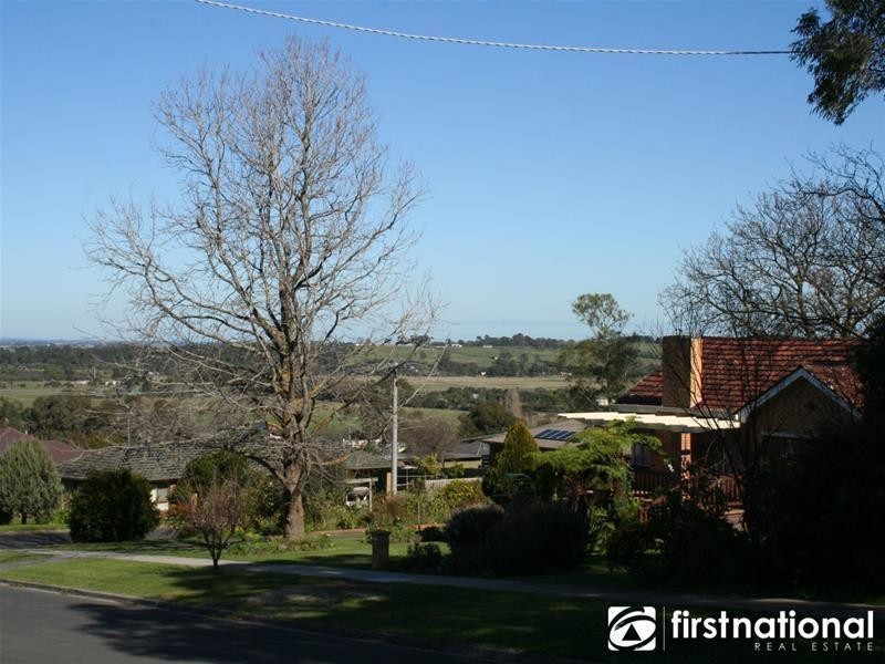 26 Campbell Street, Garfield VIC 3814