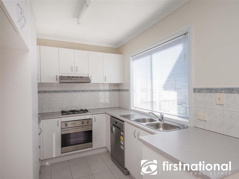 15 Margie Square, Narre Warren South VIC 3805