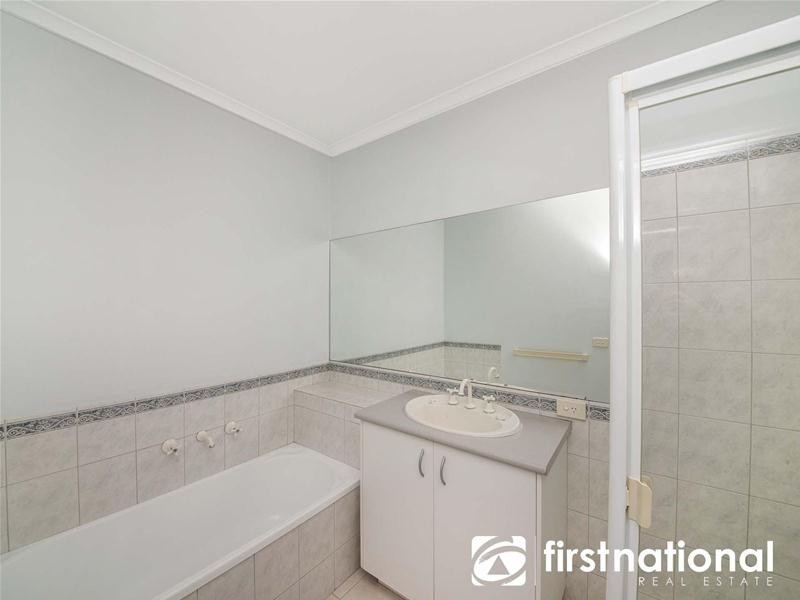 15 Margie Square, Narre Warren South VIC 3805