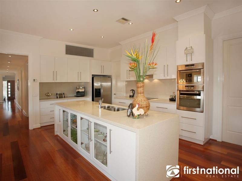 14 Canberra Avenue, Berwick VIC 3806