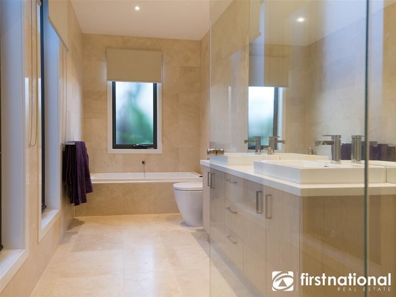 5/36 Peel Street, Berwick VIC 3806