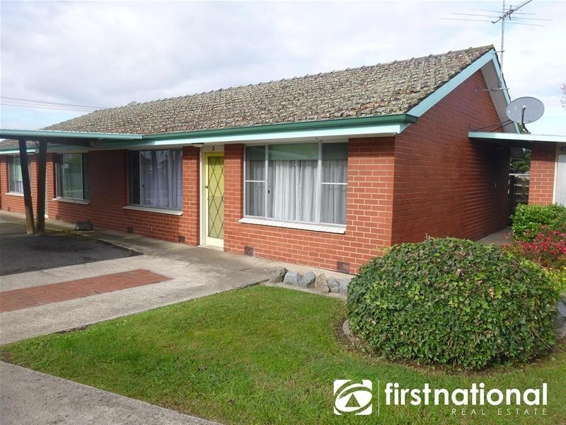 2/1 Charles Street, Pakenham VIC 3810