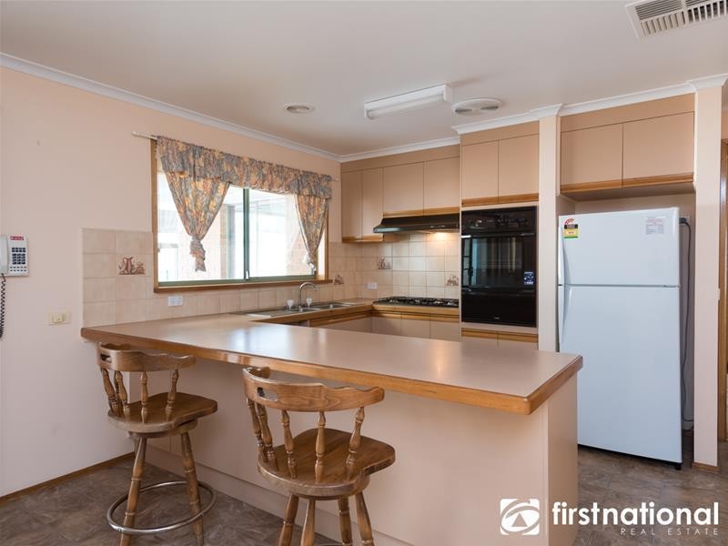 13 Sherriff Rise, Pakenham VIC 3810