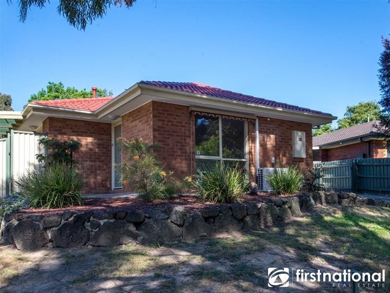 38 Meeking Drive, Pakenham VIC 3810