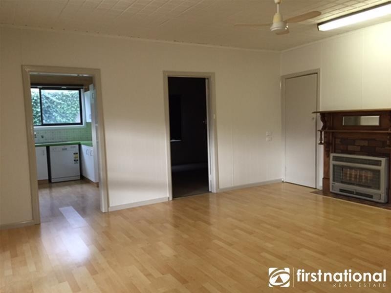 38 Railway Avenue, Tynong VIC 3813