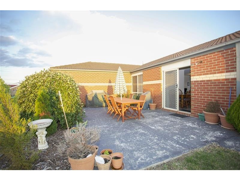 118 Hinrichsen Drive, Hallam VIC 3803