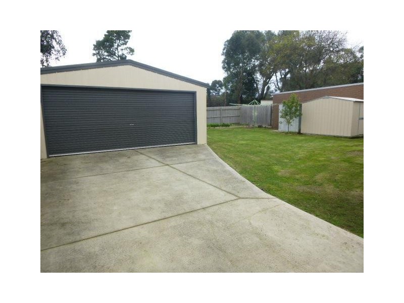 31 Upton Crescent, Narre Warren VIC 3805