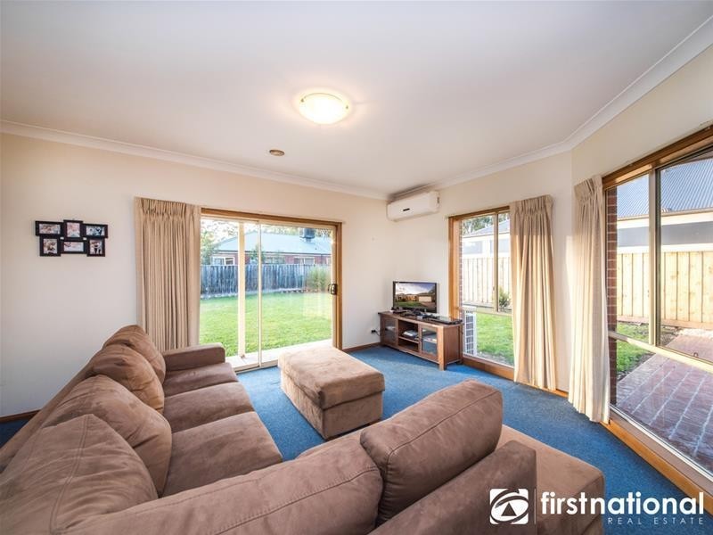 38 Stockmans Circuit, Pakenham VIC 3810