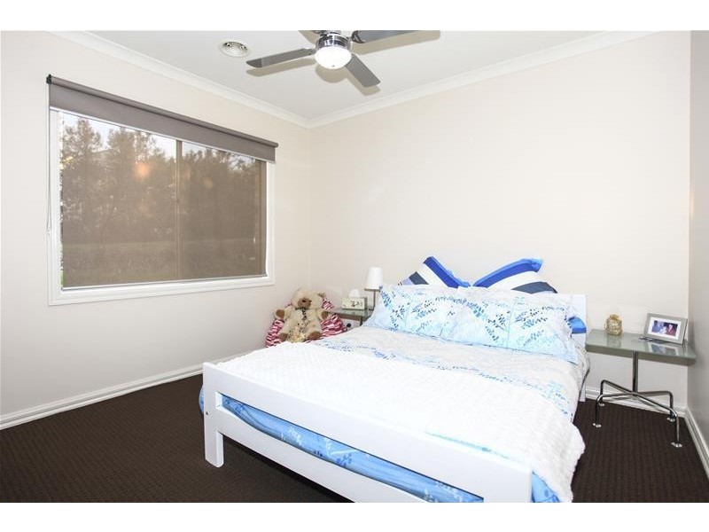 11-12 Hilton Court, Narre Warren North VIC 3804