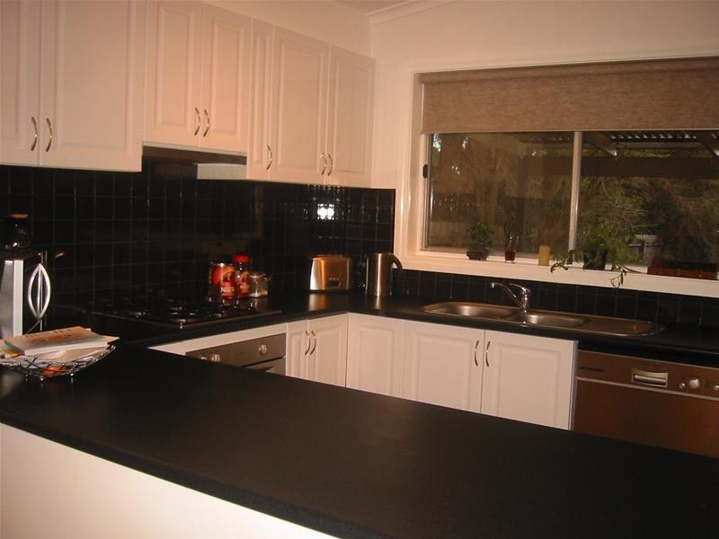 116 Sweeney Drive, Narre Warren VIC 3805