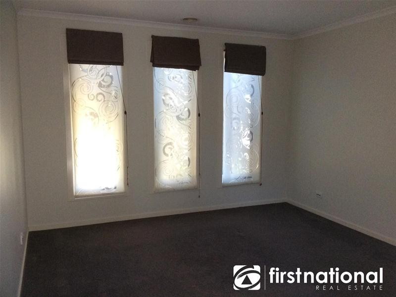 44 Lucerne Circuit, Pakenham VIC 3810