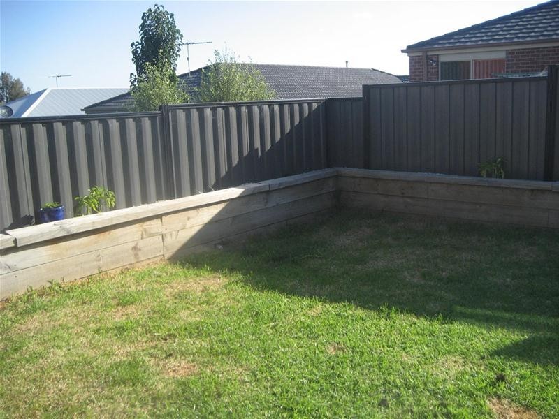 44 Lucerne Circuit, Pakenham VIC 3810