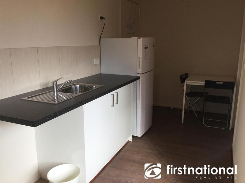 6/51 Henry Street, Pakenham VIC 3810