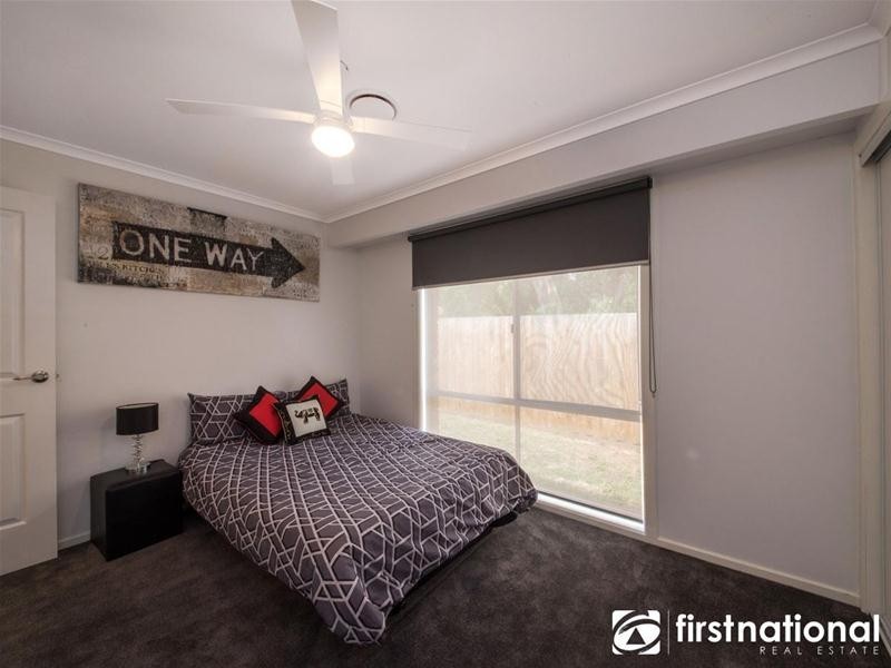 4 Hall Court, Berwick VIC 3806