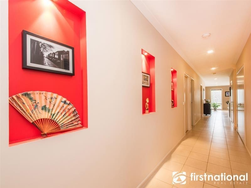 42 Britton Drive, Pakenham VIC 3810