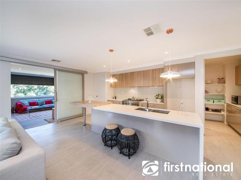 2 Clovelly Way, Officer VIC 3809