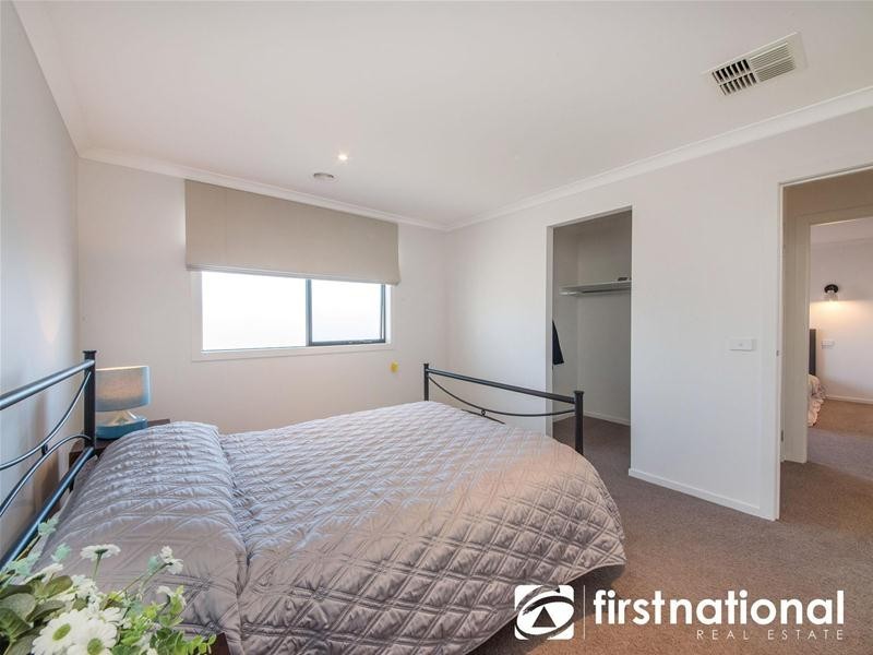 2 Clovelly Way, Officer VIC 3809
