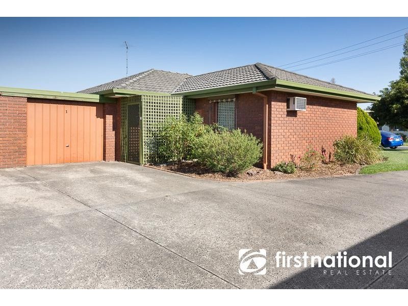 1/7 Snodgrass Street, Pakenham VIC 3810