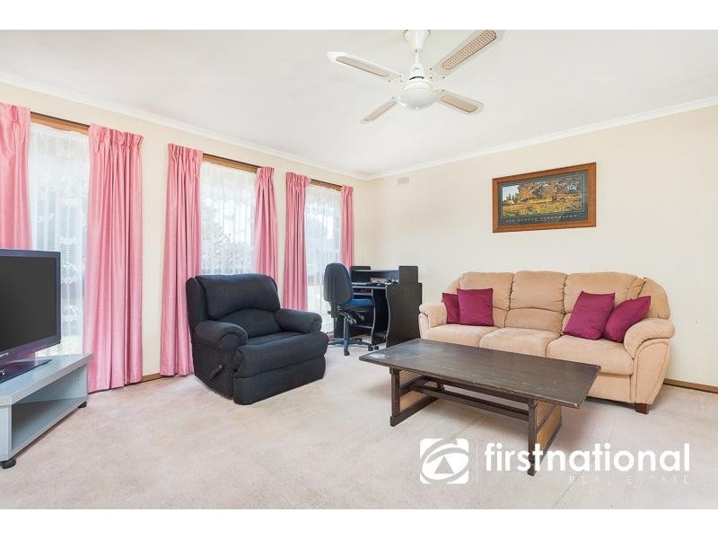 1/7 Snodgrass Street, Pakenham VIC 3810