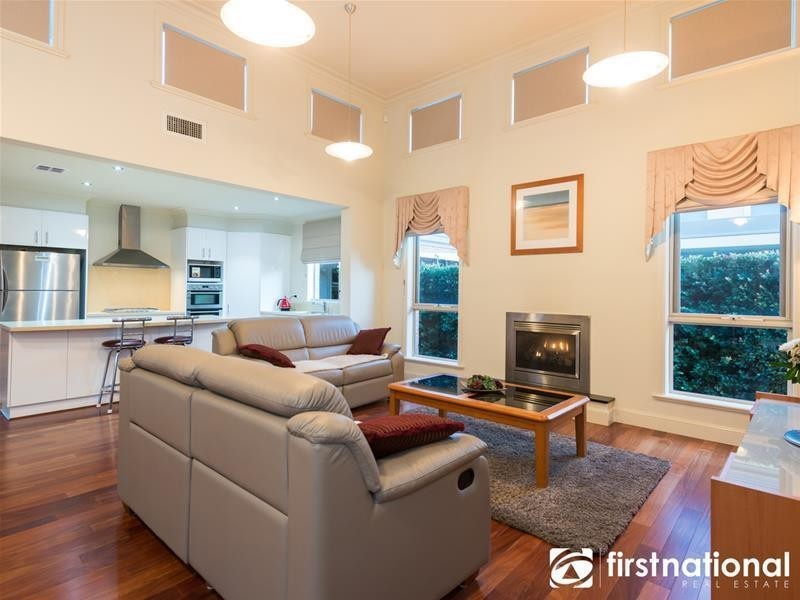 9/3 Paddington Terrace, Berwick VIC 3806