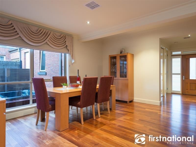 9/3 Paddington Terrace, Berwick VIC 3806