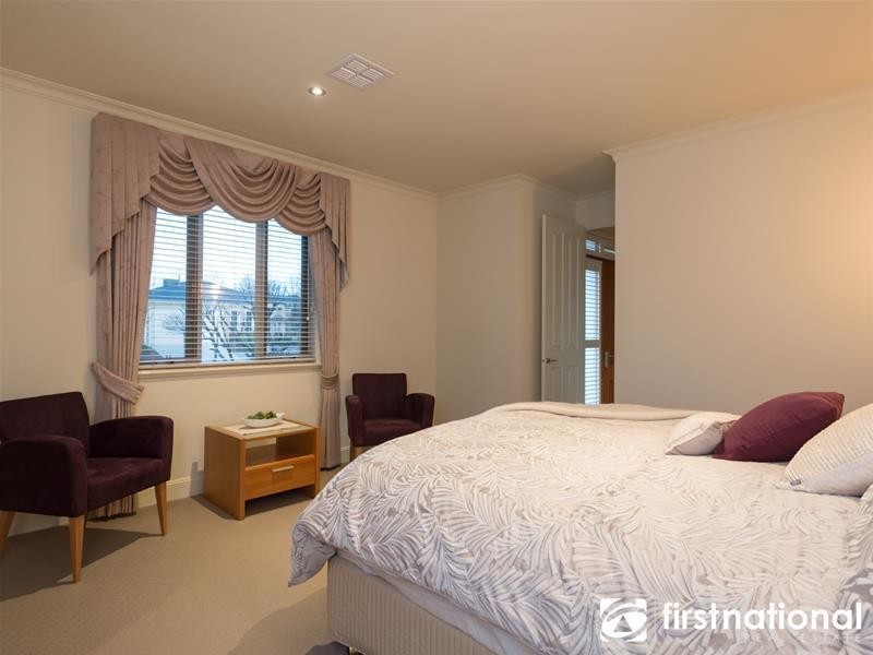 9/3 Paddington Terrace, Berwick VIC 3806