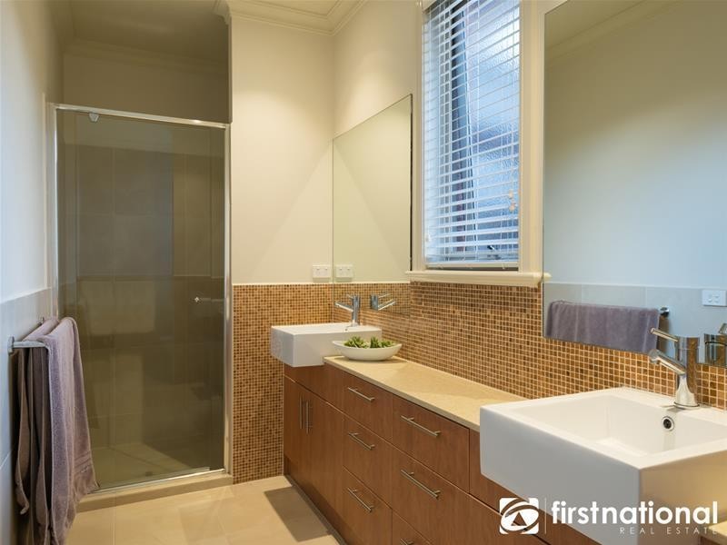 9/3 Paddington Terrace, Berwick VIC 3806