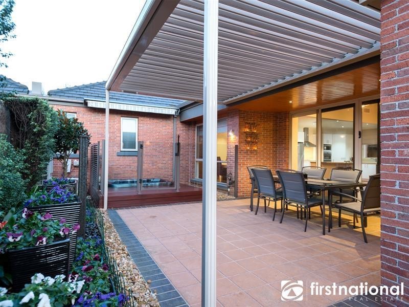 9/3 Paddington Terrace, Berwick VIC 3806
