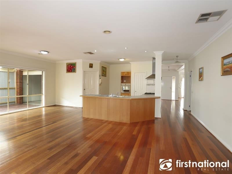 3 Riflebird Avenue, Narre Warren VIC 3805