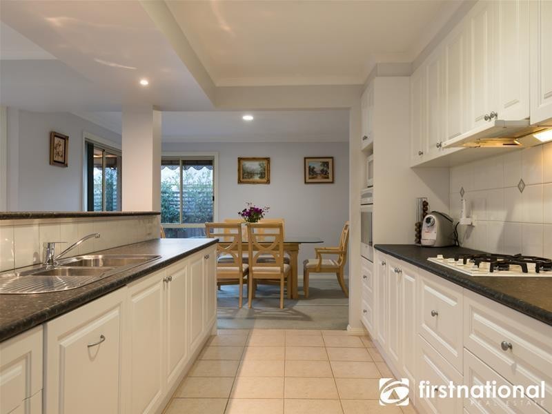 5 Carrington Place, Berwick VIC 3806