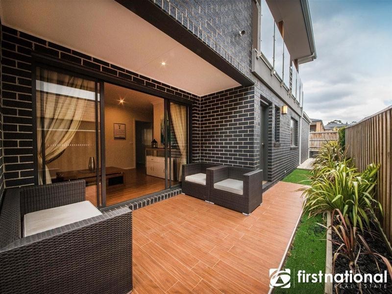 4 Clovelly Way, Officer VIC 3809