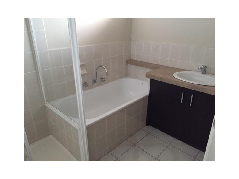 34 Tarcoola Drive, Narre Warren VIC 3805