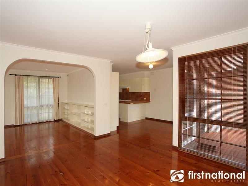 1/4-6 Gibb Street, Berwick VIC 3806