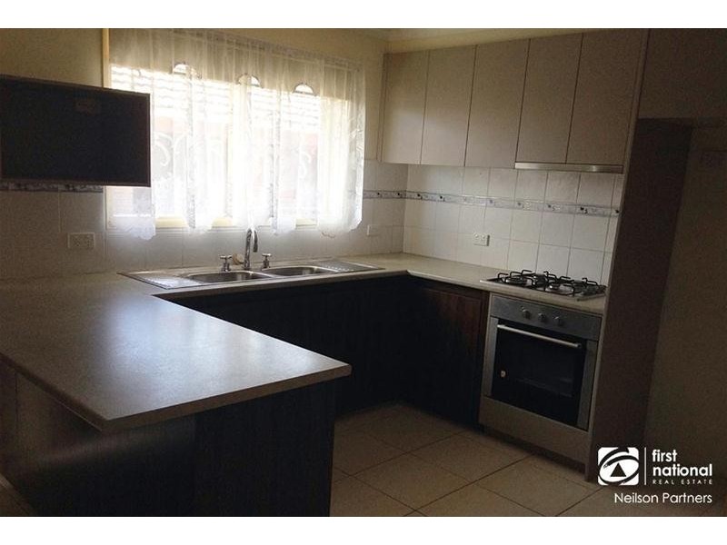 1/2 Adam Avenue, Hallam VIC 3803