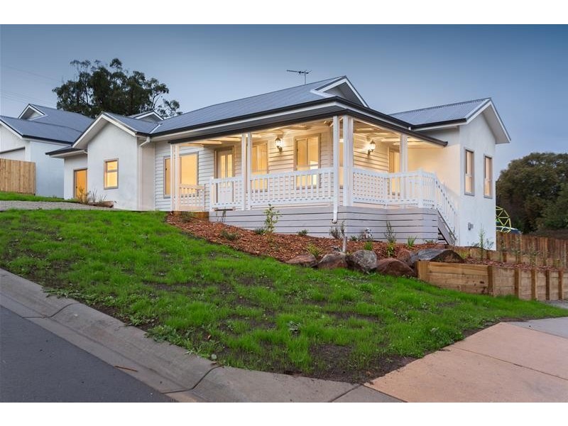 1A Banks-Smith Drive, Gembrook VIC 3783